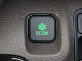 【eコンスイッチ】低燃費運転をサポートするECONモード。スイッチをONすると、エンジンやトランスミッション、A/Cなどを協調制御し、燃費の向上に貢献。エコドライブの効果を高めます。