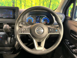 【純正革巻きステアリング】上質な革を使用することで、手にしっかり馴染みとても運転しやすいハンドルです♪