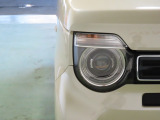 LEDヘッドライトは、点灯の瞬間から光量を発揮し、突然暗くなるトンネルなどでの安定感を高めます。