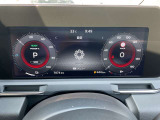 視認性の高いメーターで運転情報を的確に把握できます