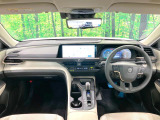 クラウンクロスオーバー 2.5 G アドバンスト レザー パッケージ E-Four 4WD 