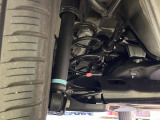 お車を安心してお乗りいただく為には、足回りの定期点検が欠かせません。サービスサポート(有償保証)では無料点検もご提供しており、安心のカーライフをお過ごしいただけるサポート体制が整っています。