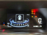 様々な車両情報を表示できるアクティブマルチインフォメーションメーターは4つのデザインからお好みをチョイス!