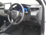 運転席の様子です。見通しの良いすっきりとした内装で運転しやすい空間となっております!