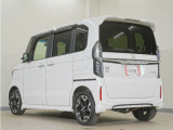 当社では、お客様に安心してお車をお選びいただくため、ご購入前に現車のご確認をお願いしております。