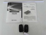 取扱説明書、メンテナンスノートが揃っています。スマートキーは、カギを取り出す手間がなく施錠開錠・エンジン始動ができる便利なキーです。