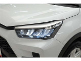 LEDヘッドライトです。デザイン性がよくとても明るいので、夜間の走行や悪天候でも安心です。しかも長寿命!