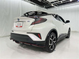 低燃費で環境にもやさしいハイブリッド車です。トヨタ専用診断機器でハイブリッドシステムを綿密に点検してあります!