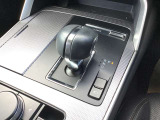 操作しやすいセンターパネル周り運転中でも一目で見やすく操作感に優れています