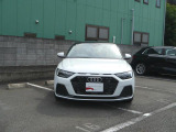 A1スポーツバック 25 TFSI アドバンスド 