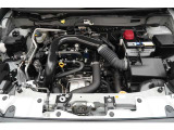 エンジンルームの樹脂部分は丁寧に磨いてツヤをだしています。当社の中古車のエンジンルームクリーニングはとても自信があります★