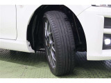 タイヤサイズはハイスペックな 165/50R16。