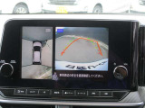 アラウンドビューモニター!空から見下ろしているかのような映像を映し出します。駐車時には安心ですよね♪