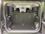普段のお買い物や通勤、送迎等に十分な荷室スペースを確保しております。セカンドシートを倒すと、大きな荷物の積載も可能です♪