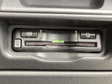 ETCももちろん搭載。いちいち料金所で停車する必要なんて当然ないです。スムーズにストレスなくドライブをお楽しみください。(※支払総額にセットアップ費用は含まれておりません。)