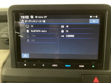 ドライブの必需品。見やすい・使いやすいHonda純正のメモリーナビを搭載。Bluetooth機能もついているのでお持ちのスマートフォンと連携させて、さらに便利に利用が可能です。