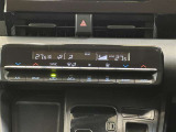 ●デュアルオートエアコン●!運転席と助手席で、それぞれお好みに合わせて温度設定が行えます♪