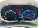 視認性の高いメーター類、安全運転に努められます。 70030km