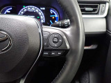 ステアリング水車間距離切替スイッチ、LTAスイッチ、クルーズコントロールスイッチ、オーディオスイッチ。 前方から目を離すことなく操作できます!