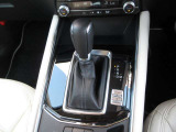 DCT、CVT、従来型のATなど、すべてのトランスミッションの利点を集約し、ロックアップ領域を大幅に拡大し伝達効率の向上とマニュアルトランスミッションのようなダイレクト感を実現した自社製ATです。
