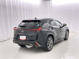 「バックフォルム」です。トランク・ラゲッジスペースには、多くの荷物を入れることが可能です。