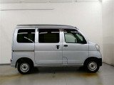 この度は、当社の展示車をご覧いただきまして、誠に有難うございます。自信をもってお勧めできる車となりますので、ごゆっくりご覧頂きたいと思います。