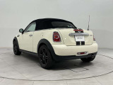 縦長のテールライトがMINIらしいスタイリッシュなデザインとなっています。
