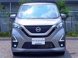 LEDヘッドライト標準装備