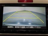 【バックモニター】後ろのカメラの映像がモニターに映し出されるので、後方の見えない死角や、障害物との距離などもしっかり安全確認することができます!