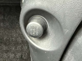12V電源ソケットです。