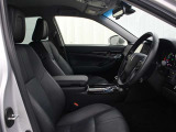 運転席廻りです。