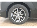 タイヤサイズ 165/70R14 となります。