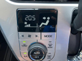 オートエアコン付きなので車内も快適