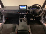 【前方視界】開放的な前方視界!運転がしやすく疲れにくいです♪窓が大きく、見通しがとっても良いおクルマですよ♪