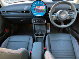 ★お車のお見積りと合わせましてMINI自動車保険のお見積もご用意できます。MINIオーナー様へ向けたMINIディーラーだけの特典がございますMINI自動車保険につきましてもお気軽にご相談下さい。