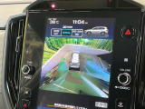 【マルチテレインモニター】車のフロントやサイドのカメラ画像を同時にモニター表示することで、悪路や狭い道を走行時でも周囲の状況確認ができ安心!本格SUVにうれしい装備です♪