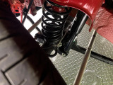 お車を安心してお乗りいただく為には、足回りの定期点検が欠かせません。サービスサポート(有償保証)では無料点検もご提供しており、安心のカーライフをお過ごしいただけるサポート体制が整っています。