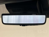 後方確認をミラーではなくカメラ映像で確認出来るデジタルインナーミラーを搭載!荷物があり、後方確認が出来ない時や雨天時などにとても便利☆