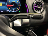 高級感漂う内装の仕様でございます。スイッチ類も使いやすいシンプルなデザインでございます。