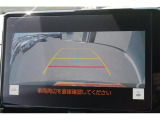 バックモニター付ですので、車庫入れも駐車もラクラクです。