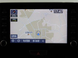 ディスプレイオーディオを装備。スマホとクルマをつなぐことで、これまでのナビに加えて、いろんなサービスが楽しめます