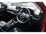 ハンドル周りもスッキリしていて運転しやすいです。