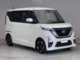 【車両状態証明書】査定協会公認のプロの検査員が公平かつ確かな基準で検査を実施。車両評価をもとに、安心しておクルマをお選びいただけます。