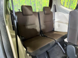 座席部分をコンパクトに収納でき、広大な荷室スペースとしてお使いいただけます!乗車人数や荷物の量など利用シーンに合わせて3列目を有効活用でき、とっても便利♪