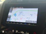 インテリアに馴染む純正ナビがついております。Honda自慢のインターナビは渋滞情報だけでなく天気情報、災害情報、安否情報など多彩な情報をご提供するHonda独自の「通信型ナビ」となっております。