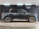 ☆MINIの車の始まりは大人四人がギリギリ乗れるコンパクトな車です!!今となっては3ナンバーですが、もともとは5ナンバーの車でした!!