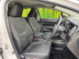 運転席シート廻りは使用感も少なく、良好な状態となっています。前オーナー様が丁寧に使っていたことがよくわかりますね。