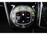 ★エアコンはオートタイプが装着済みです!オートモードにしておけば、車内温度を設定するだけで風の料や吹き出し口の切り替えを機械が行ってくれます!一年中快適な環境を作れますよ♪