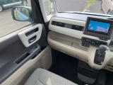 ☆内外装クリーニング☆車の隅々まで徹底的にクリーニングを行っておりますので内外装ともに綺麗な状態でご納車いたします!