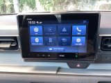 Apple CarPlay、Android Auto対応なのでお持ちのスマートフォンを接続して、いつも使う地図を見たり、音楽を楽しめます。